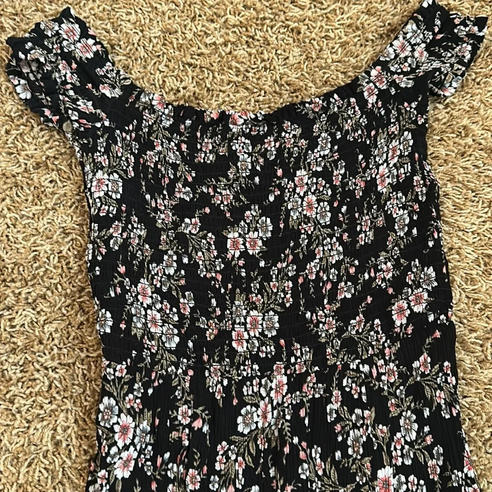 Off shoulder dress - Picture 4 of 8